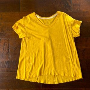 Anthropologie Pilcro goldenrod swing T-shirt